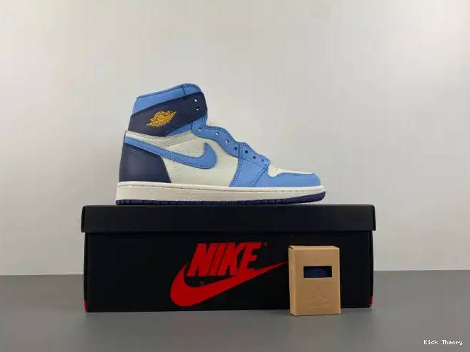Kick Theory First Air in Flight Jordan FD2596-400 WMNS 1 OG High 0513